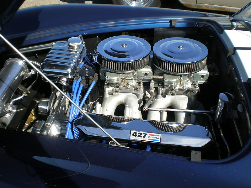 800px-Blue_AC_Cobra_427_engine.JPG