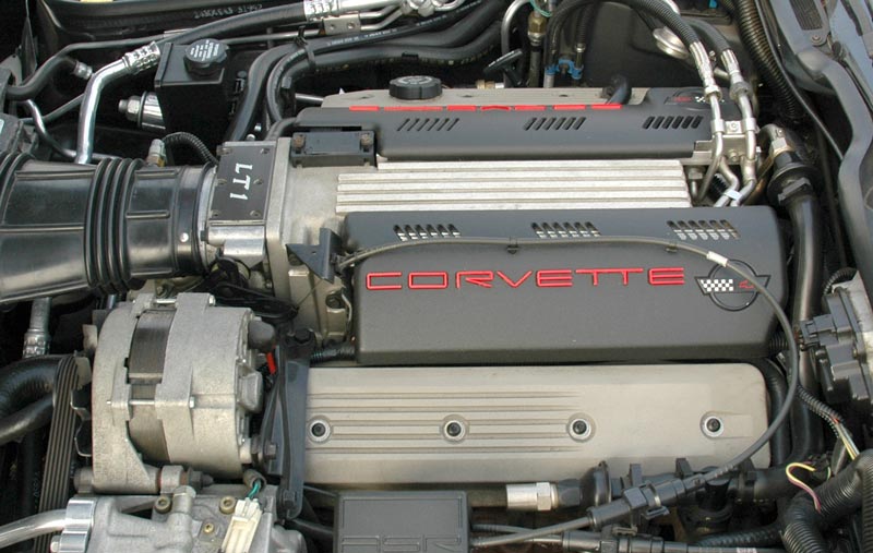 Corvette-LT1-engine-DSC_0083_a.jpg